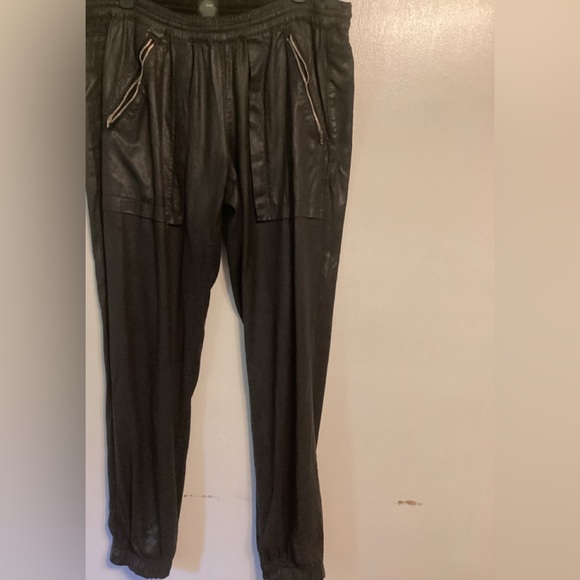 - DWP jogger pants Sz 28 - Picture 2 of 7
